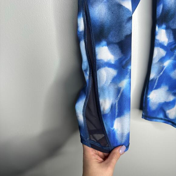 Lululemon Women’s Blue Print Train Times Crop 17" In Mini Blush Blossom Size 4 - Picture 5 of 10